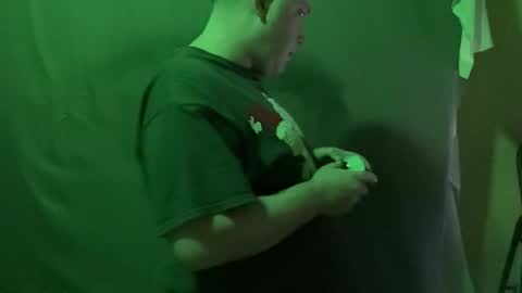 Snapshot of auz1812 chatting on November 12, 2025, 4:57 am Auz online show from November 12, 2025, 4:57 am