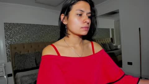 Ava  online show from October 10, 2025, 12:37 pm