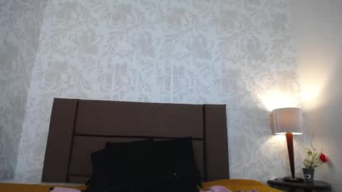 Snapshot of ava_raye chatting on April 21, 2026, 1:42 am Ava online show from April 21, 2026, 1:42 am