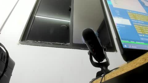 AVA online show from April 10, 2026, 3:01 am