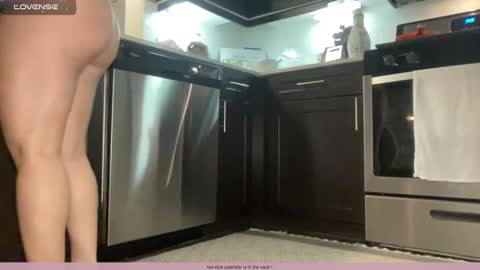 Ava . Support my channel by using my affiliate link to make your account  Thanks  online show from December 24, 2024, 3:16 pm