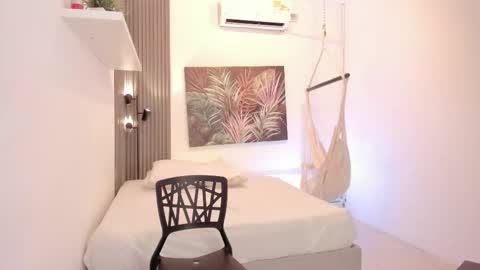 Snapshot of avalon_badger chatting on February 3, 2026, 7:52 pm Avalon online show from February 3, 2026, 7:52 pm