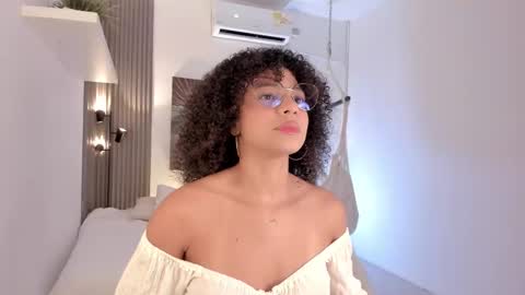 Snapshot of avalon_badger chatting on February 27, 2026, 7:47 pm Avalon online show from February 27, 2026, 7:47 pm