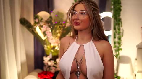 Carina online show from February 19, 2025, 11:25 pm