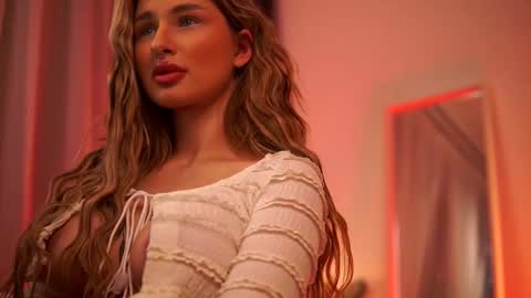 Carina online show from March 6, 2025, 1:58 am