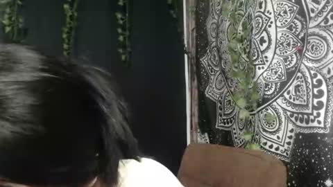 Snapshot of ave_tt chatting on September 20, 2025, 5:58 pm ave_tt online show from September 20, 2025, 5:58 pm