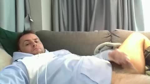 averagejoe2025 online show from November 21, 2025, 2:10 am