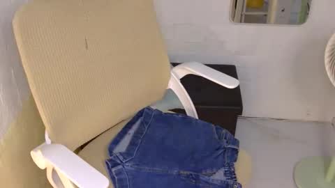 Rhian online show from September 10, 2025, 2:55 am