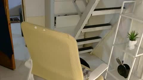 Rhian online show from October 5, 2025, 1:59 am