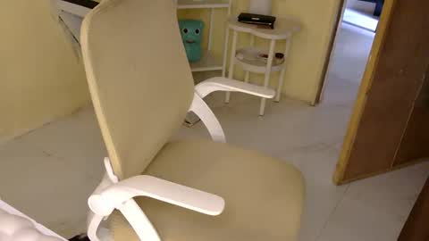 Rhian online show from October 14, 2025, 3:40 am