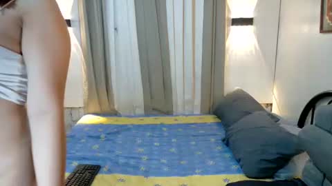 Snapshot of avery_7 chatting on September 19, 2025, 7:43 am avery_7 online show from September 19, 2025, 7:43 am