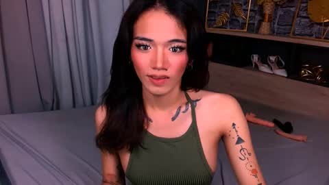 Avery online show from December 2, 2025, 8:48 pm