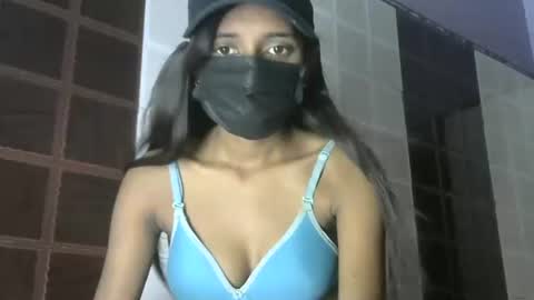 Snapshot of avery_lust01 chatting on May 8, 2026, 6:19 am avery_lust01 online show from May 8, 2026, 6:19 am