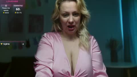 Avery online show from April 7, 2026, 3:07 am