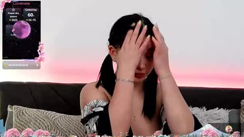 AveryWillow online show from February 12, 2025, 11:41 pm