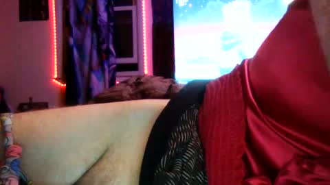 Snapshot of aveyboi chatting on January 31, 2025, 11:35 pm Avey Boi online show from January 31, 2025, 11:35 pm