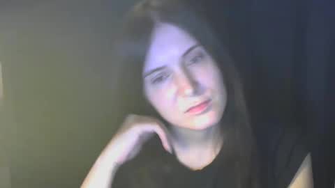 Snapshot of avialenne chatting on April 18, 2026, 7:58 pm avialenne online show from April 18, 2026, 7:58 pm