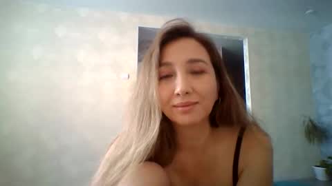 avinelra online show from April 10, 2026, 5:45 am