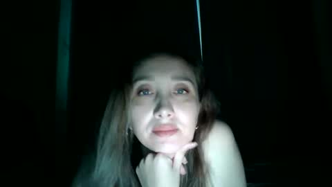Snapshot of avinelra chatting on June 6, 2026, 4:12 pm avinelra online show from June 6, 2026, 4:12 pm