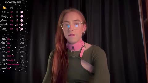 avril_pearly_ online show from September 19, 2025, 10:38 am