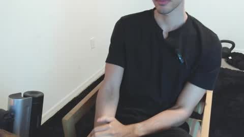 Snapshot of awwdi1 chatting on February 21, 2025, 4:37 pm Edward Skellington online show from February 21, 2025, 4:37 pm