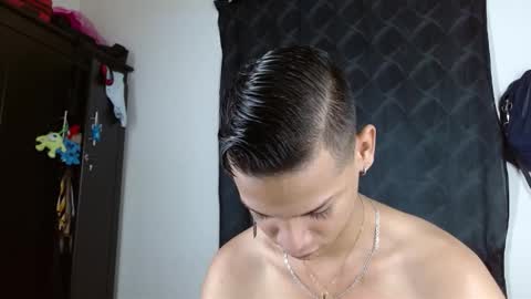 Snapshot of axcel_boy chatting on November 7, 2025, 1:22 pm axcel online show from November 7, 2025, 1:22 pm