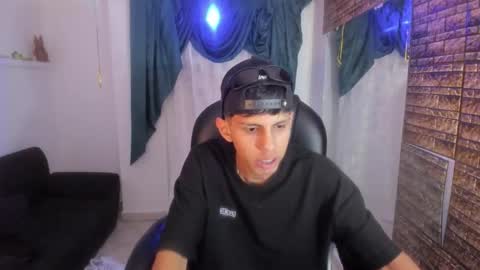 Axel online show from September 20, 2025, 12:55 am