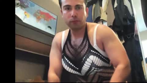 Snapshot of axel101101 chatting on December 9, 2024, 5:52 pm Axel Palacios online show from December 9, 2024, 5:52 pm