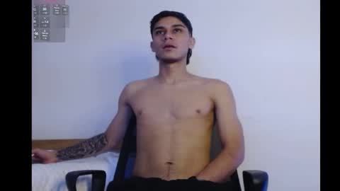 Snapshot of axel_davis_ chatting on October 22, 2025, 7:41 am axel davis  online show from October 22, 2025, 7:41 am