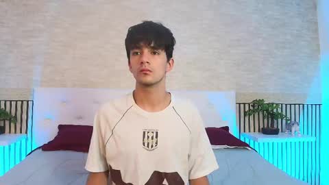 axel_draven online show from May 19, 2026, 10:32 am