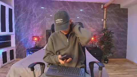 Snapshot of axel_draven chatting on June 24, 2026, 12:37 pm axel_draven online show from June 24, 2026, 12:37 pm