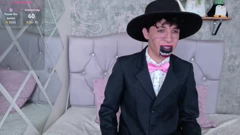 Axel Evanss online show from October 21, 2025, 1:45 pm