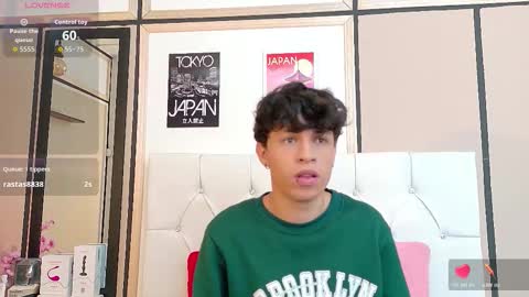 Axel Evanss online show from November 4, 2025, 12:37 pm