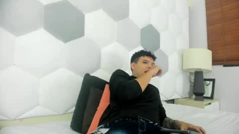 Axel Forte online show from April 15, 2026, 1:40 pm