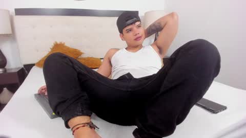 Snapshot of axel_forte chatting on June 13, 2026, 2:59 pm Axel Forte online show from June 13, 2026, 2:59 pm