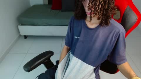 Axel online show from February 10, 2026, 10:47 pm
