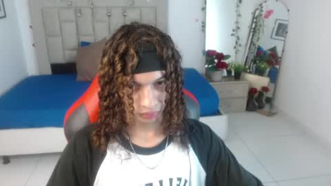 Snapshot of axel_fox7 chatting on June 20, 2026, 12:58 am Axel online show from June 20, 2026, 12:58 am