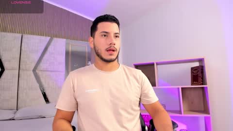 axel_grey_ online show from February 17, 2026, 12:45 pm