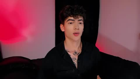 Snapshot of axel_inkshade chatting on June 17, 2026, 12:35 am Axel online show from June 17, 2026, 12:35 am