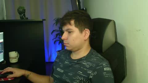 Axel online show from April 14, 2026, 3:18 pm