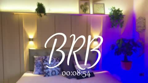 Axel  online show from April 18, 2026, 7:07 pm