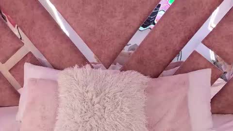 Snapshot of axelandrenata chatting on August 3, 2026, 8:01 pm Axel and Renata online show from August 3, 2026, 8:01 pm
