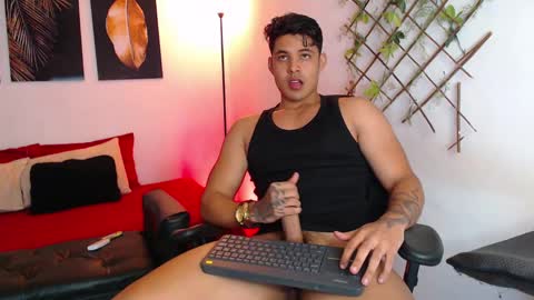 axell online show from February 19, 2025, 2:01 pm
