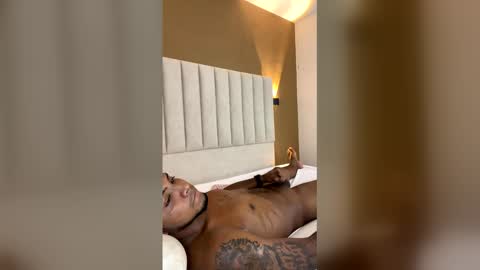 Axell online show from March 8, 2026, 2:21 pm