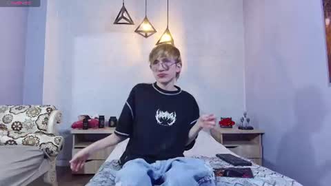 Snapshot of axell_stone chatting on July 11, 2026, 9:38 pm axell_stone online show from July 11, 2026, 9:38 pm