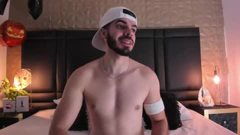 Axel Thompsom online show from October 16, 2025, 12:06 pm