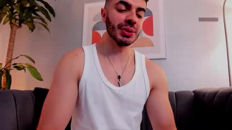 Axel Thompsom online show from November 30, 2025, 11:47 am