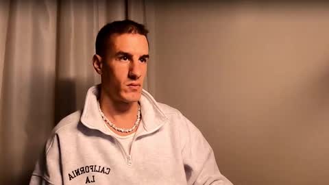 Axl online show from September 25, 2025, 12:36 am