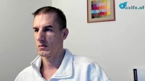 Axl online show from November 5, 2025, 3:23 pm