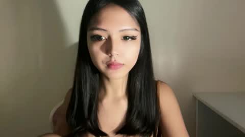 Snapshot of ayalvrs18 chatting on June 9, 2026, 2:01 am ayalvrs18 online show from June 9, 2026, 2:01 am